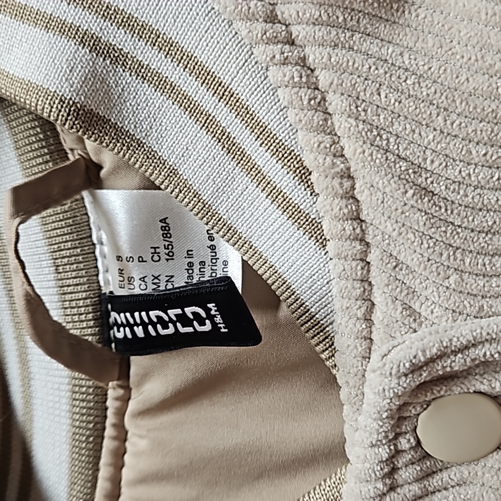 Bomber Jacket - Picture 4 of 4